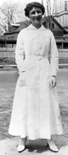 1917 white hospital duty uniform; click to enlarge